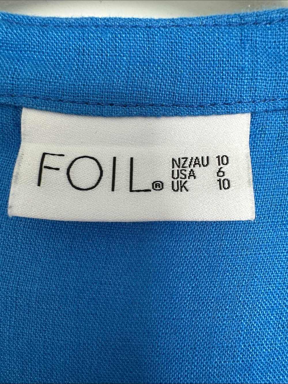 FOIL Classic Short-Sleeve Button Front Blue Linen Dress with Pockets (6) - Picture 6 of 13